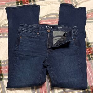 SPANX 5 Pocket Flare Jeans Size 29